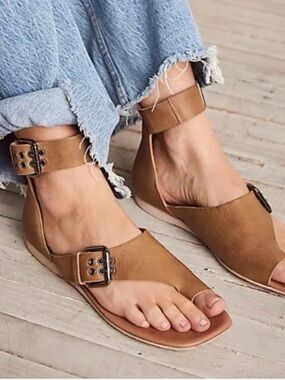 Free People Marco Boot Sandal Women’s Leather Ankle Strap Toe Loop Flat TanSz 40